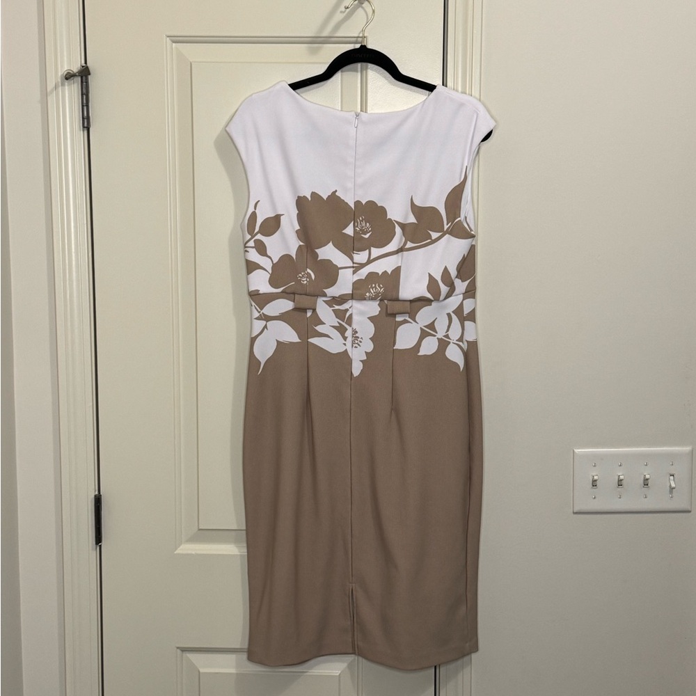 Connected Apparel White and Tan Floral Midi Dress - Picture 2 of 5